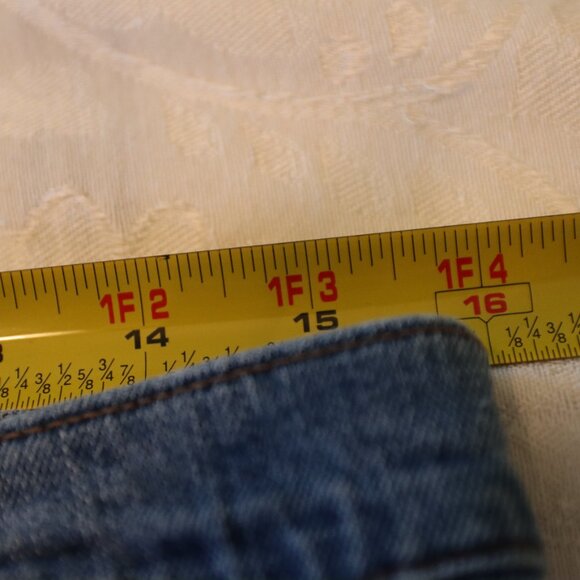 Levi's Curvy Fit Boot Leg Denim Blue Jeans Size 12 - Picture 13 of 16